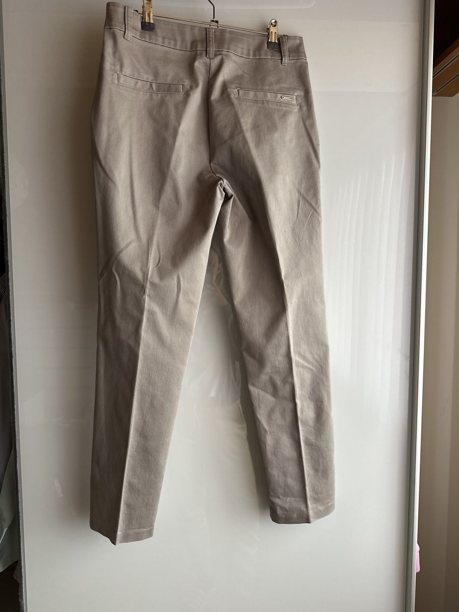 C&A Hosen: Hose C&A Yessica grau Grösse 36 – Gebraucht aus Buchs AG von tifena 1