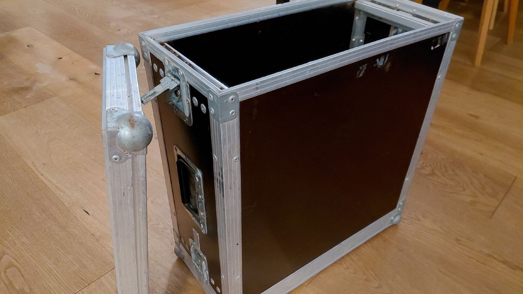Sonstiges Zubehör: 19 Zoll Case (Swisscase)  – Gebraucht aus Münsingen von fanst77 1