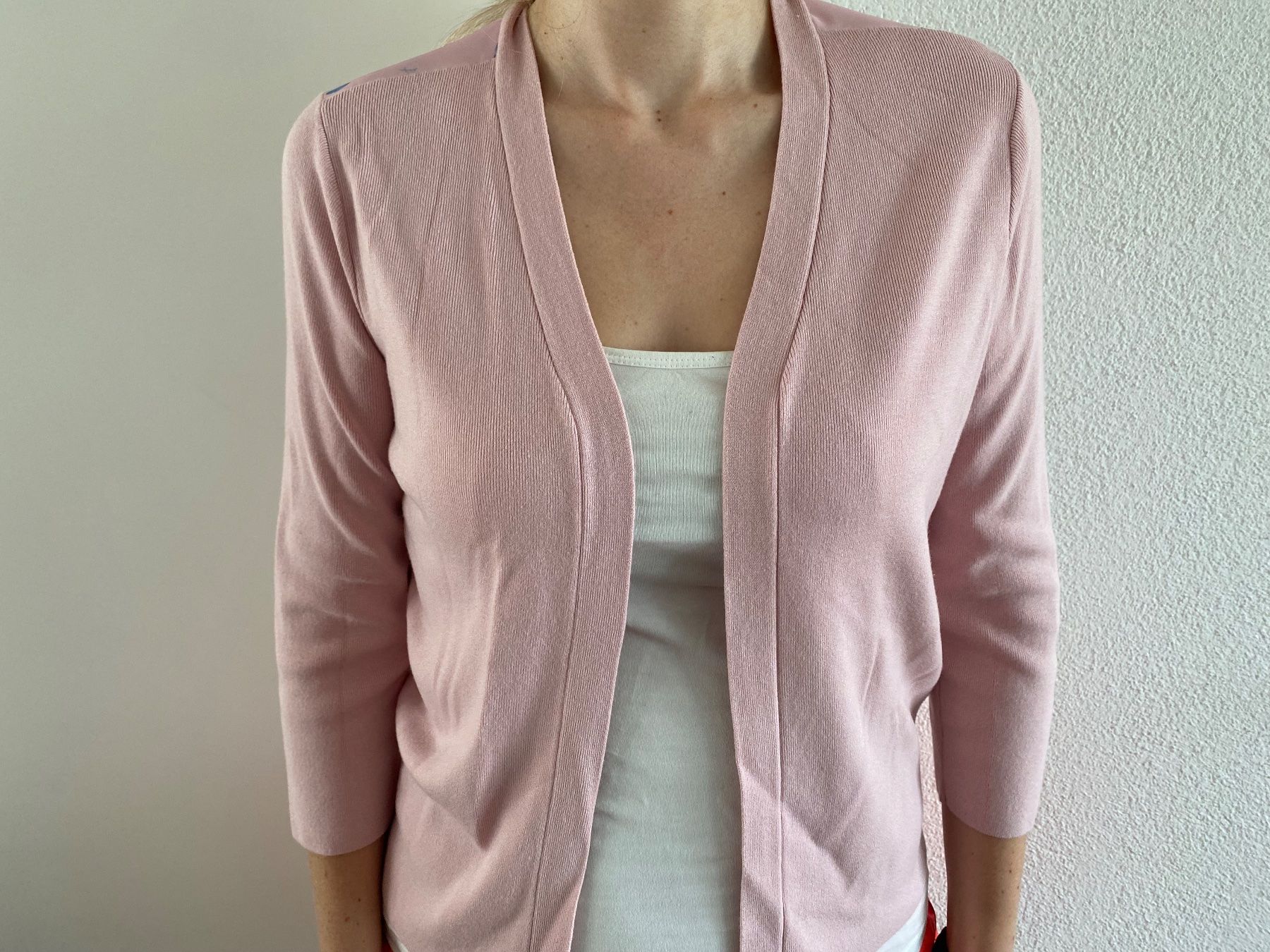 Ted Baker Jacken: ORIGINAL TED BAKER STRICKJACKE GR. 2 (MEDIUM) ROSA FLOWERS – Gebraucht aus Zürich von s-a-w-e 1