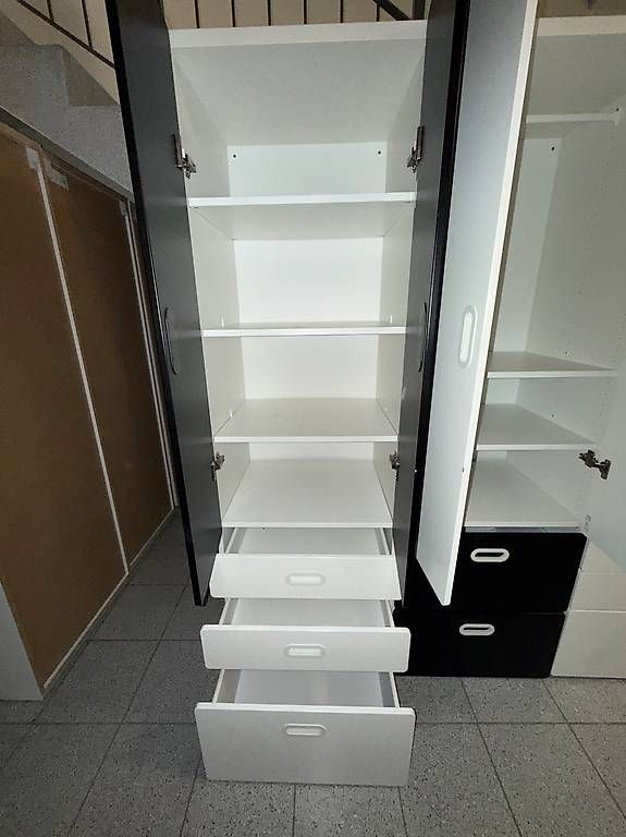 Ikea Armoires: Ikea-Schränke – D'occasion à Grafstal par lia_pxh8 2
