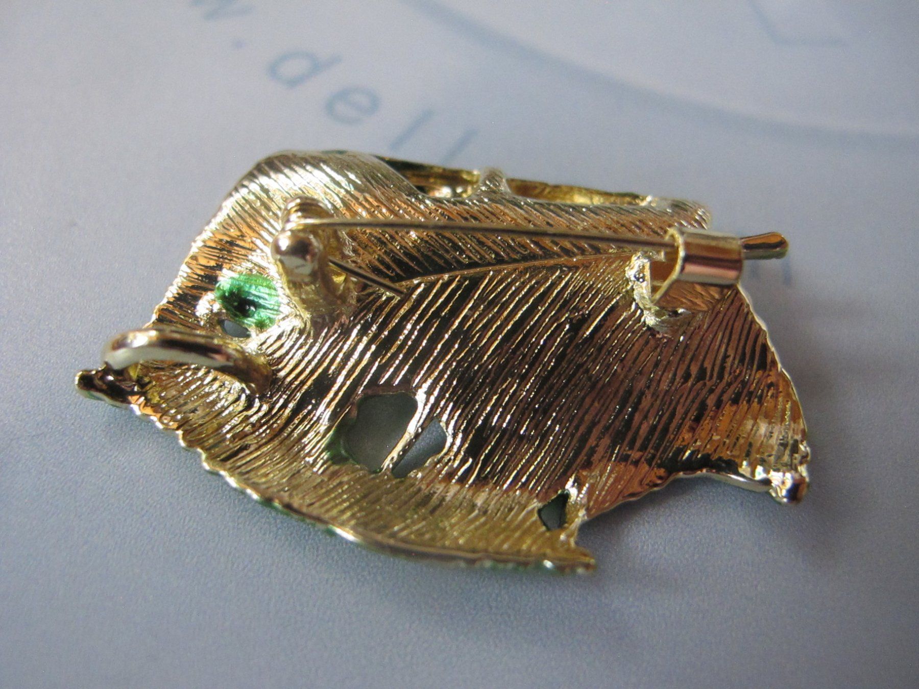 Broches & Aiguilles: Grüne Blatt Brosche Blatt mit Raupe Strass – Neuf (Voir description) à Löhningen par Chimae67 3