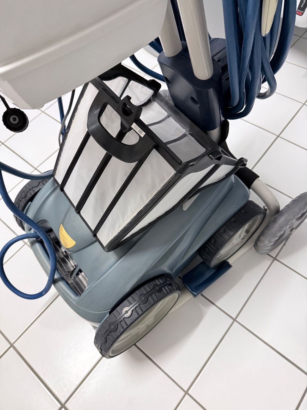 Schwimmbad-Zubehör: Poolroboter Zodiac – Gebraucht aus Niederuzwil von Keller015 4