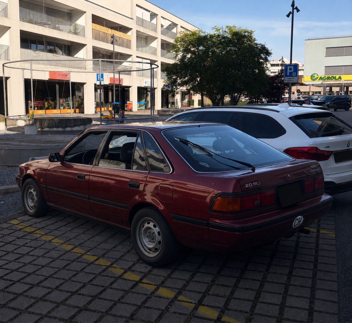Toyota Autos: Toyota Carina ll 2.0 Automatic – Gebraucht aus Besenbüren von neo_29b9 1