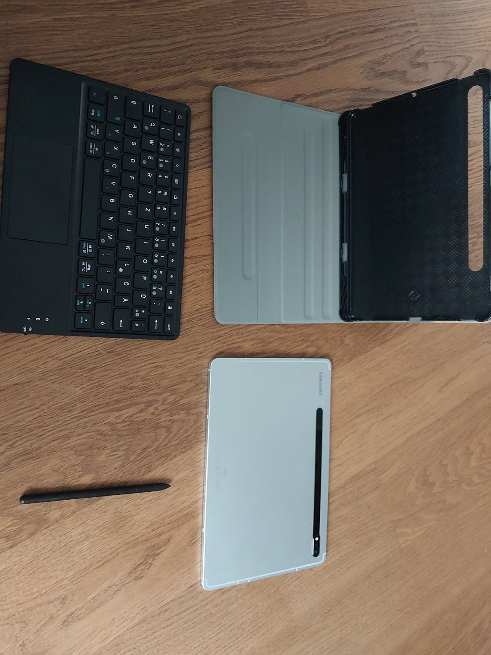 Samsung Tablet PC: Samsung Tab S8 mit S-Pen – Usato da Zürich venduto da mue_v8lg 3