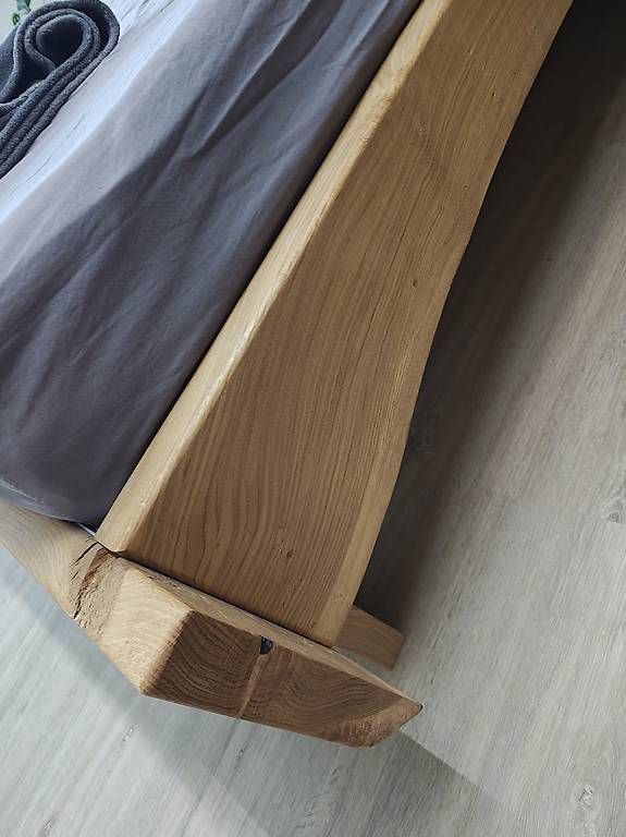 Betten: Eichen Massivholzbett – Gebraucht aus Dürnten von AmstutzHolzdesign