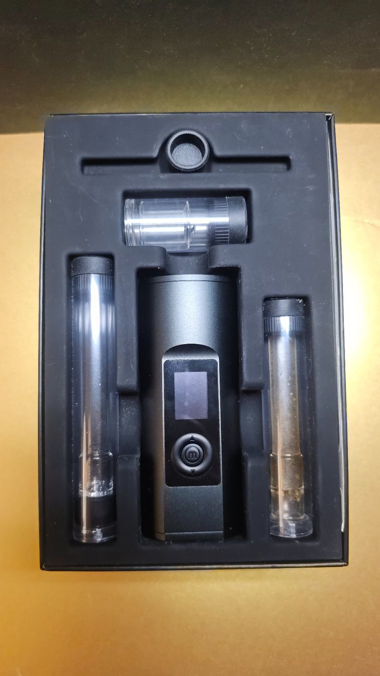 Autres tabacs: Arizer Solo II Vaporizer Black Excellent Condition – D'occasion à Epalinges par Lutzka_Factory