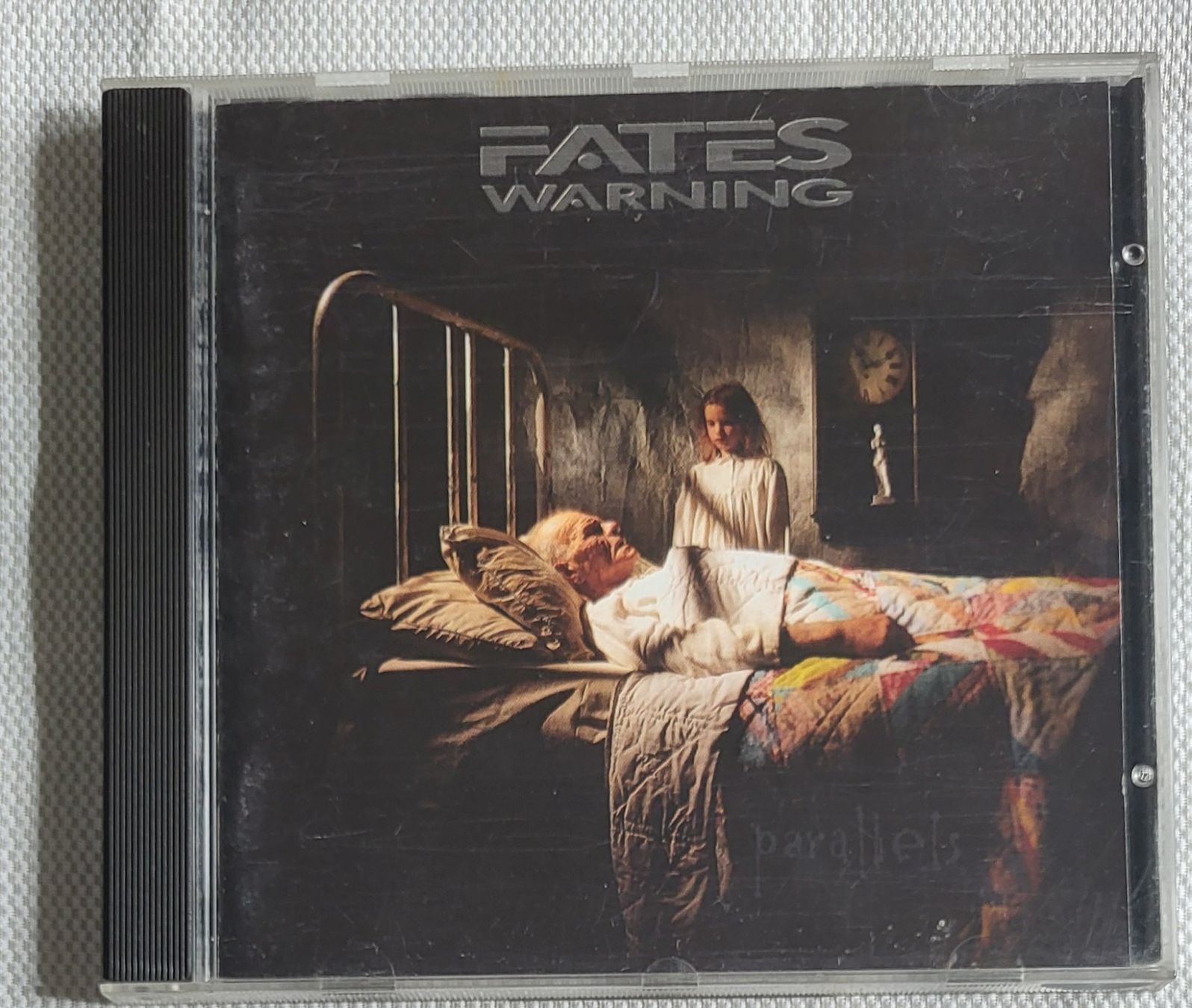 CD: Fates Warning - Parallels – Usato da Villars-sur-glane venduto da Epsilonhike