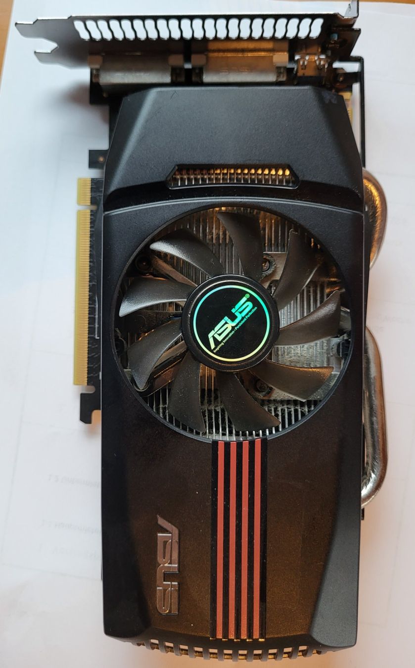 Asus Schede grafiche: Grafikkarte •	ASUS GeForce GTX 560 – Usato da Gwatt (Thun) venduto da chribreuth