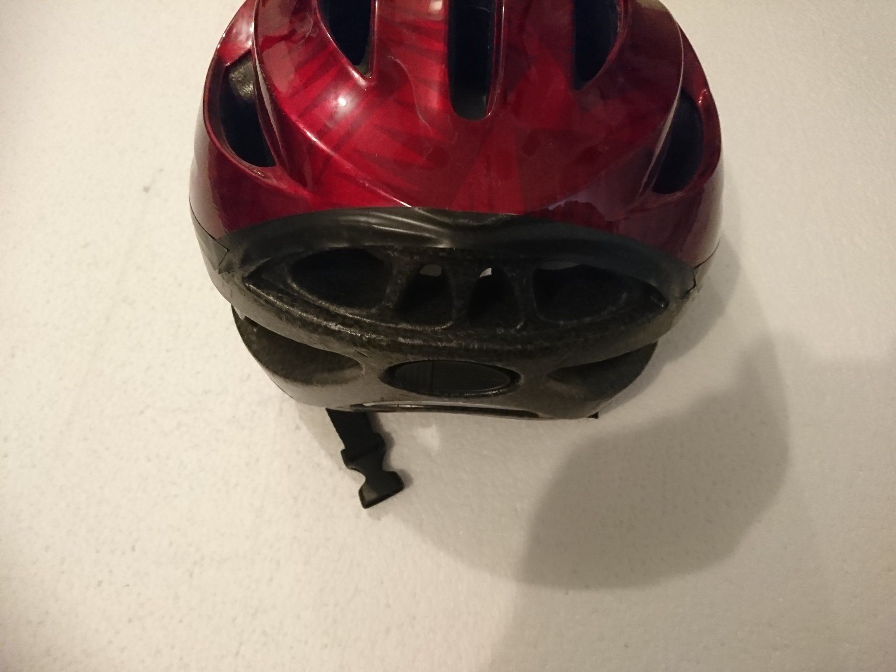 Caschi: Velohelm rot metallic Grösse M gebraucht – Usato da Au ZH venduto da aar_rr77