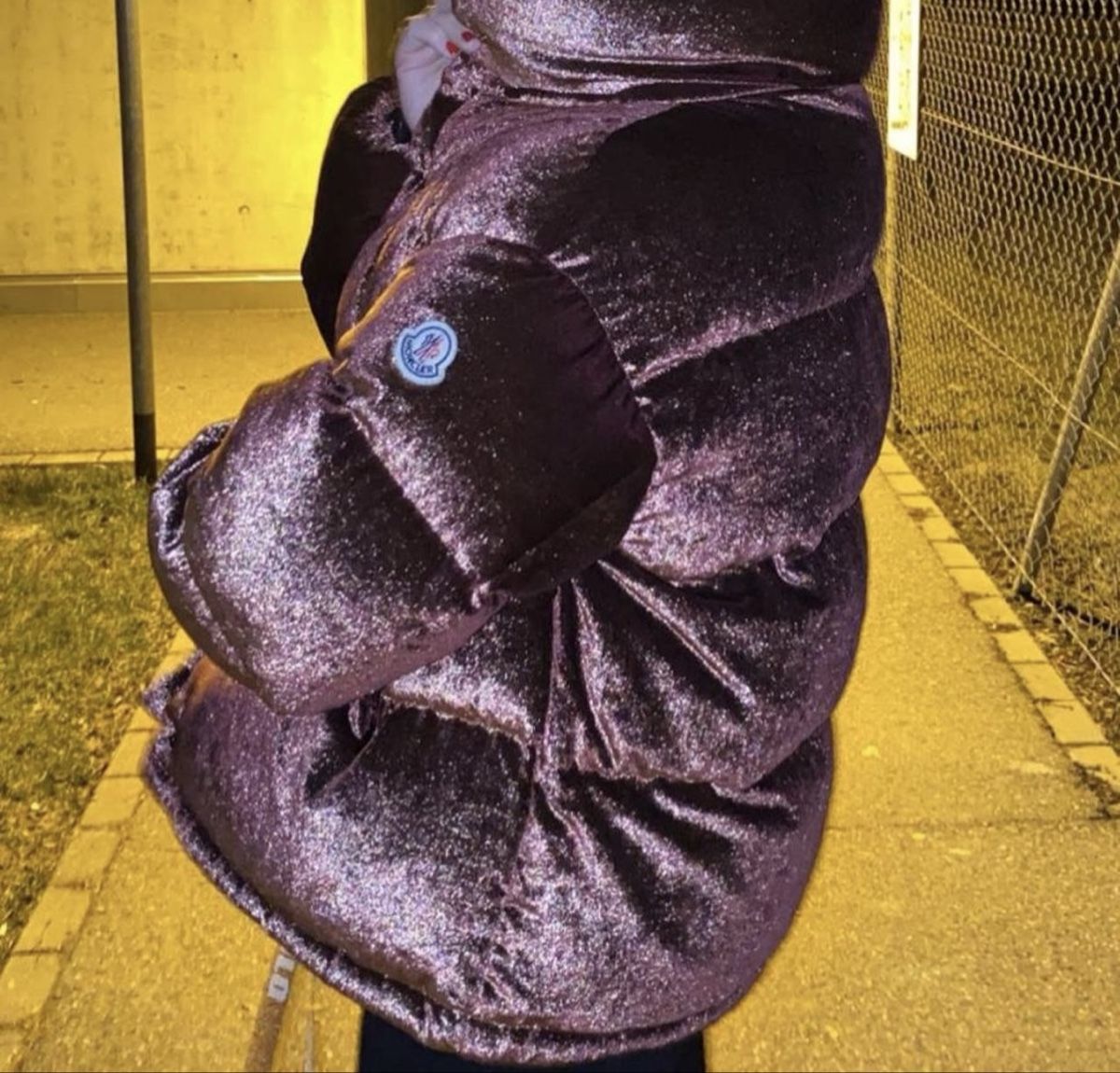 Moncler Giacche: Moncler Daunenjacke Metallic Look – Nuovo (secondo la descrizione) da Spreitenbach venduto da mit_2w9p 1