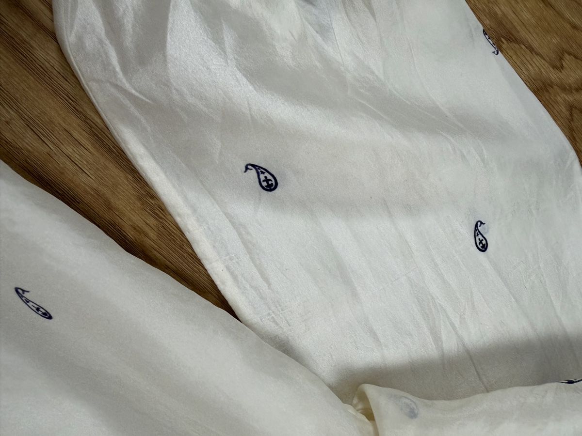 Aspesi Camicette: ASPESI cream silk paisley blouse  – Usato da Knonau venduto da Grapesvintage 4