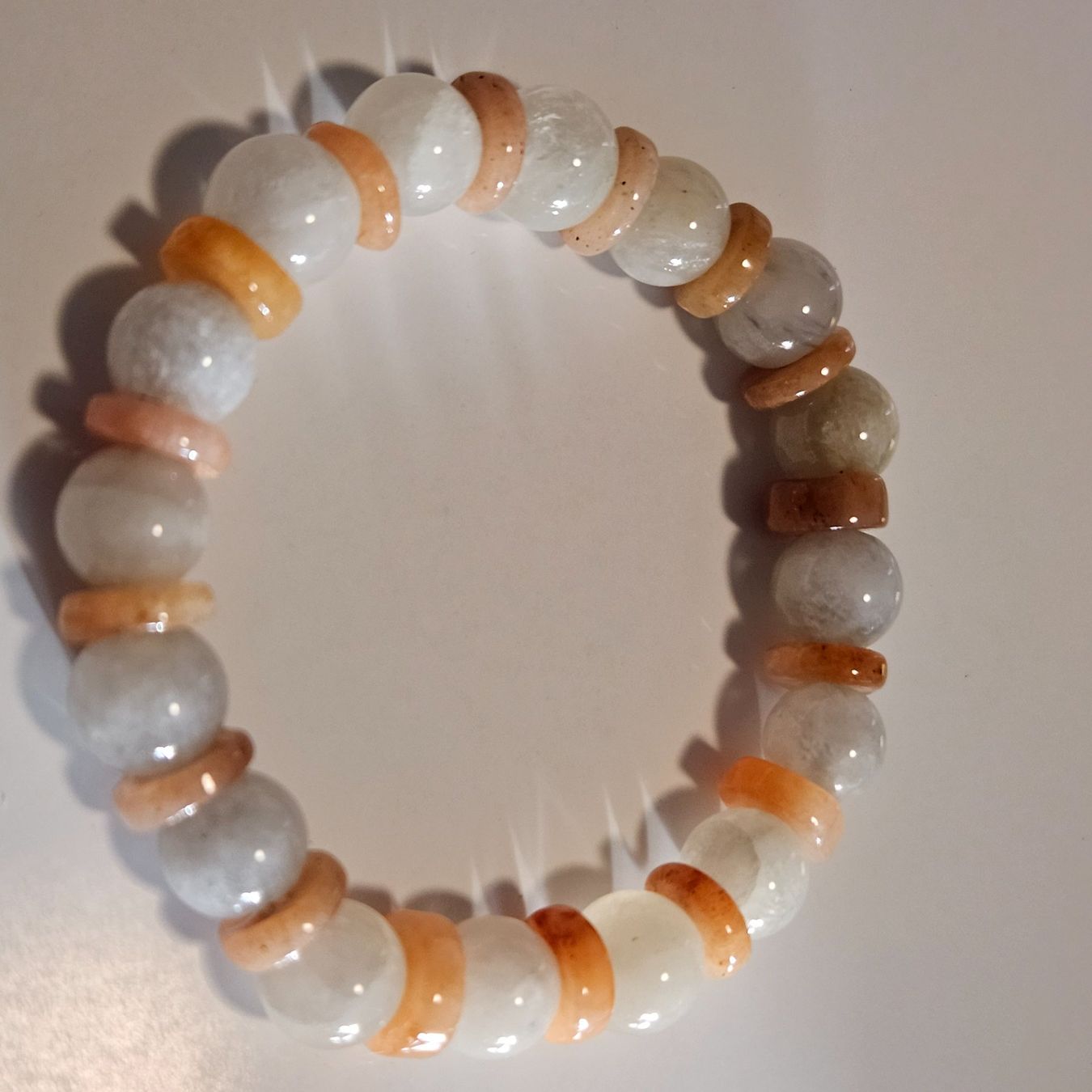 Bracciali & Braccialetti: Bracellet en perles de jade blanc – Nuovo e nell'imballaggio originale da Vernier venduto da 19pigments