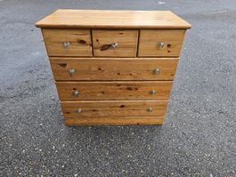 Schöne Holz Kommode / Kommode aus Holz mit Schubladen