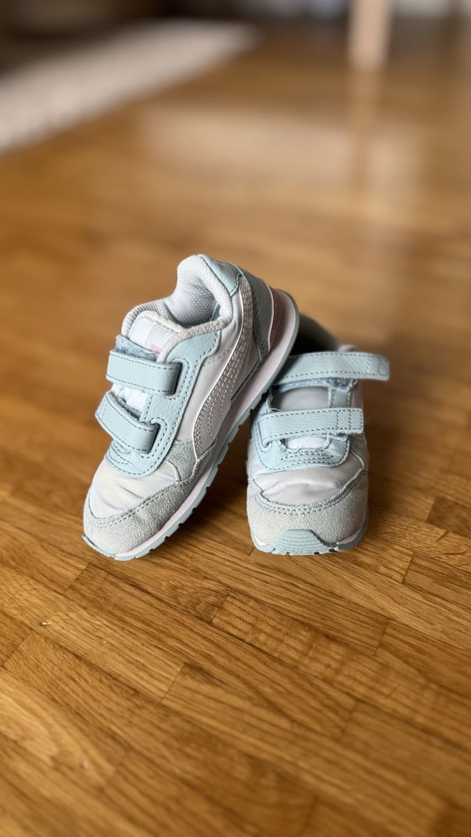 Puma Scarpe per ragazzi: Puma Kinder Turnschuhe Grösse 27 – Usato da Luzern venduto da ja_0707