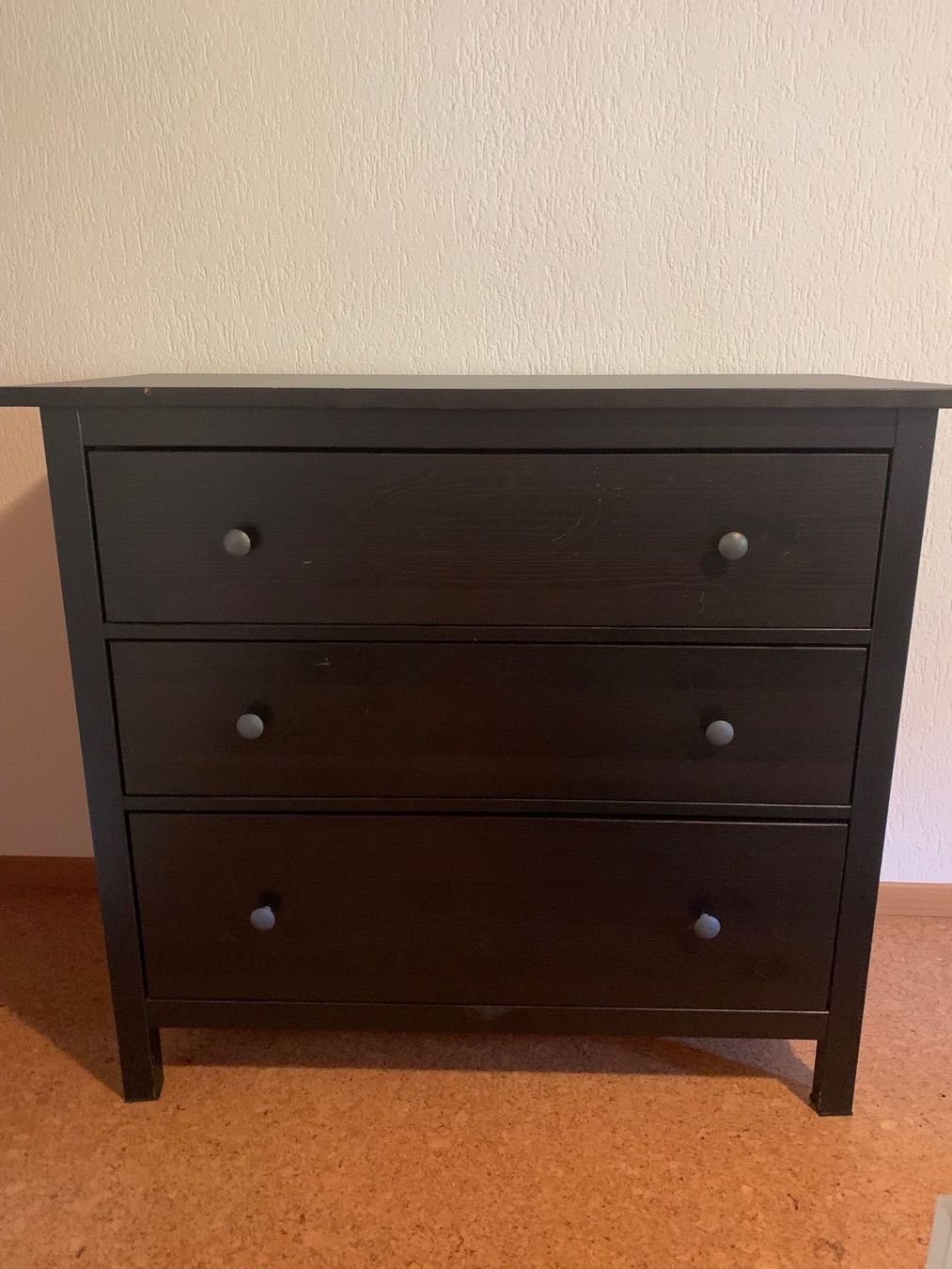 Ikea Cassettiere: Ikea Kommode Hemnes schwarzbraun – Usato da Bergün/Bravuogn venduto da Ast_zl7v