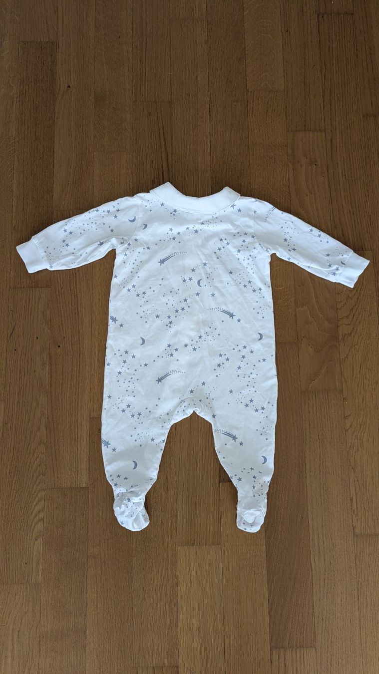 Pigiama & Simili: Süsser Sternchen-Strampler 3-6 Monate 👶 – Usato da Emmen venduto da Mwassuup 1