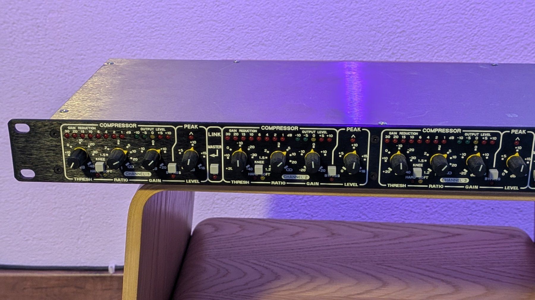 Equalizzatori: Drawmer Quad-Auto Compressor Limiter DL441 – Usato da Siebnen venduto da Ironcobra8 3