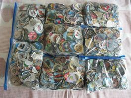 Schachtel          mit  2.7  Kg          Kaffeerahmdeckel