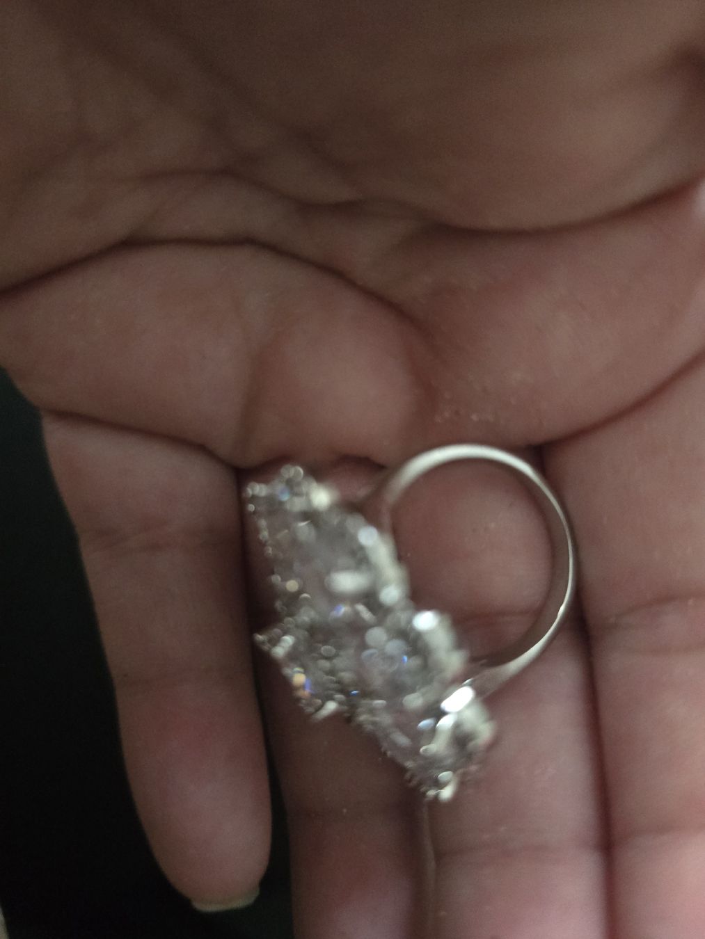 Anelli: Silbering mit 11 Moissanite gr. 58 S925 – Nuovo (secondo la descrizione) da Oberdiessbach venduto da Beautiful-things 2