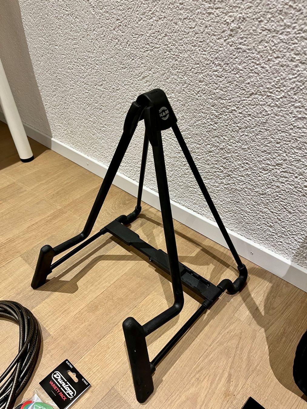Musikinstrumente: Fender Squier Stratocoaster Set – Neu (gemäss Beschreibung) aus St. Ursen von Stepz 6