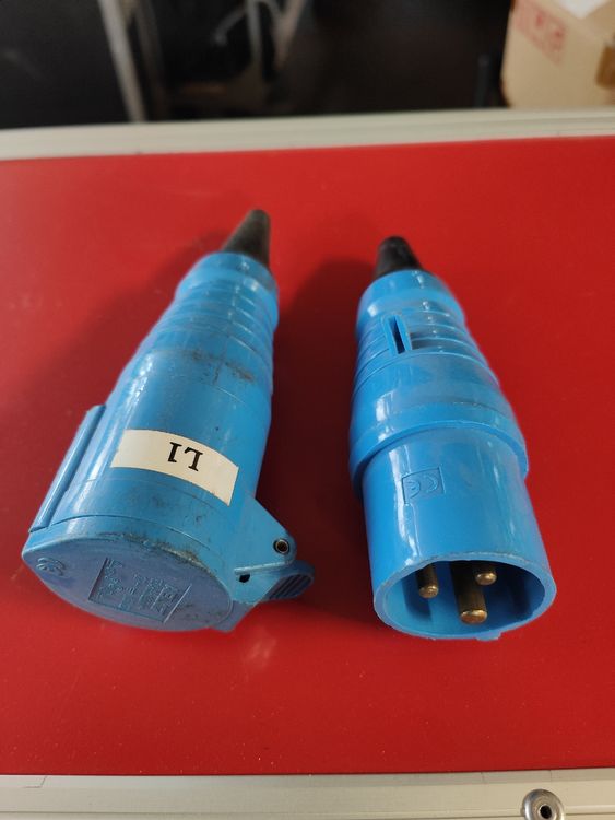 Stecker: 16a Stecker und Kupplung – Gebraucht aus Aesch LU von Cubic