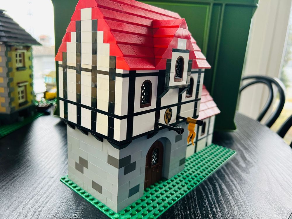 Lego Kit di costruzioni: LEGO MOC medieval HOUSE – Usato da Riazzino venduto da cat_w7kf 1