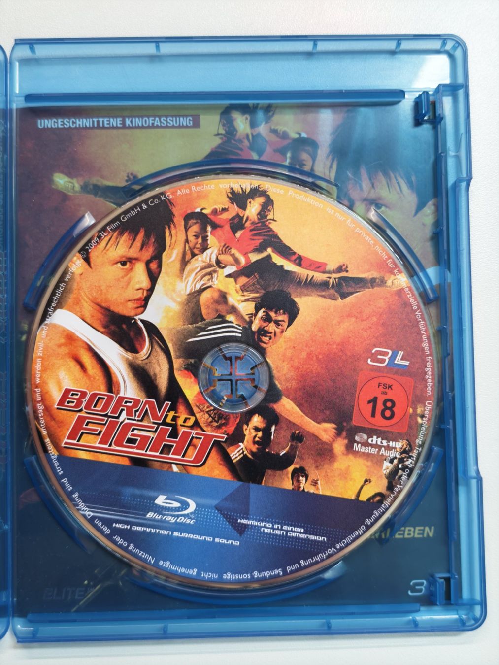Tutti i DVDs: Born to Fight – Usato da Liestal venduto da Kratzilla 1