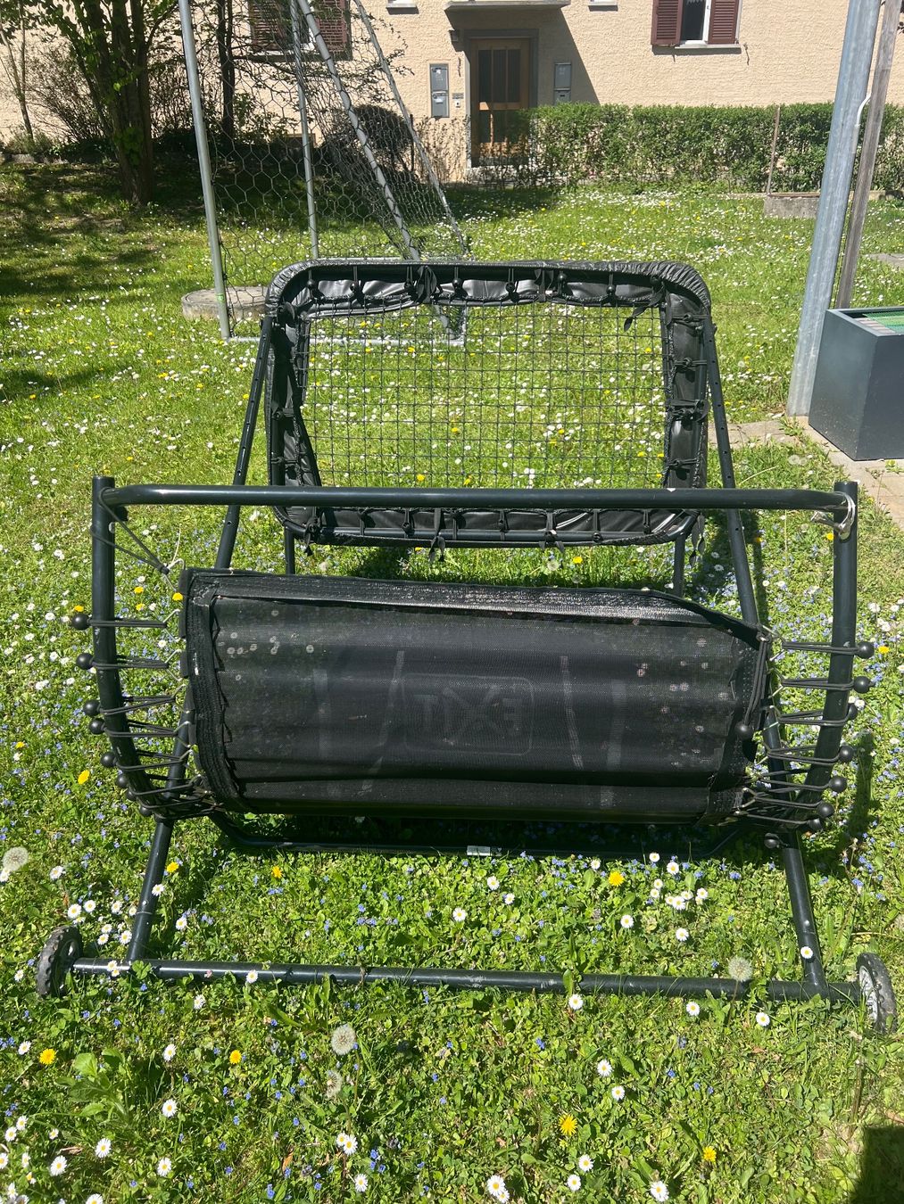Fussball- & Hockeytore: EXIT Rebounder / Fußball-Rückprallwand – Gebraucht aus Seuzach von jes_j6xg 1
