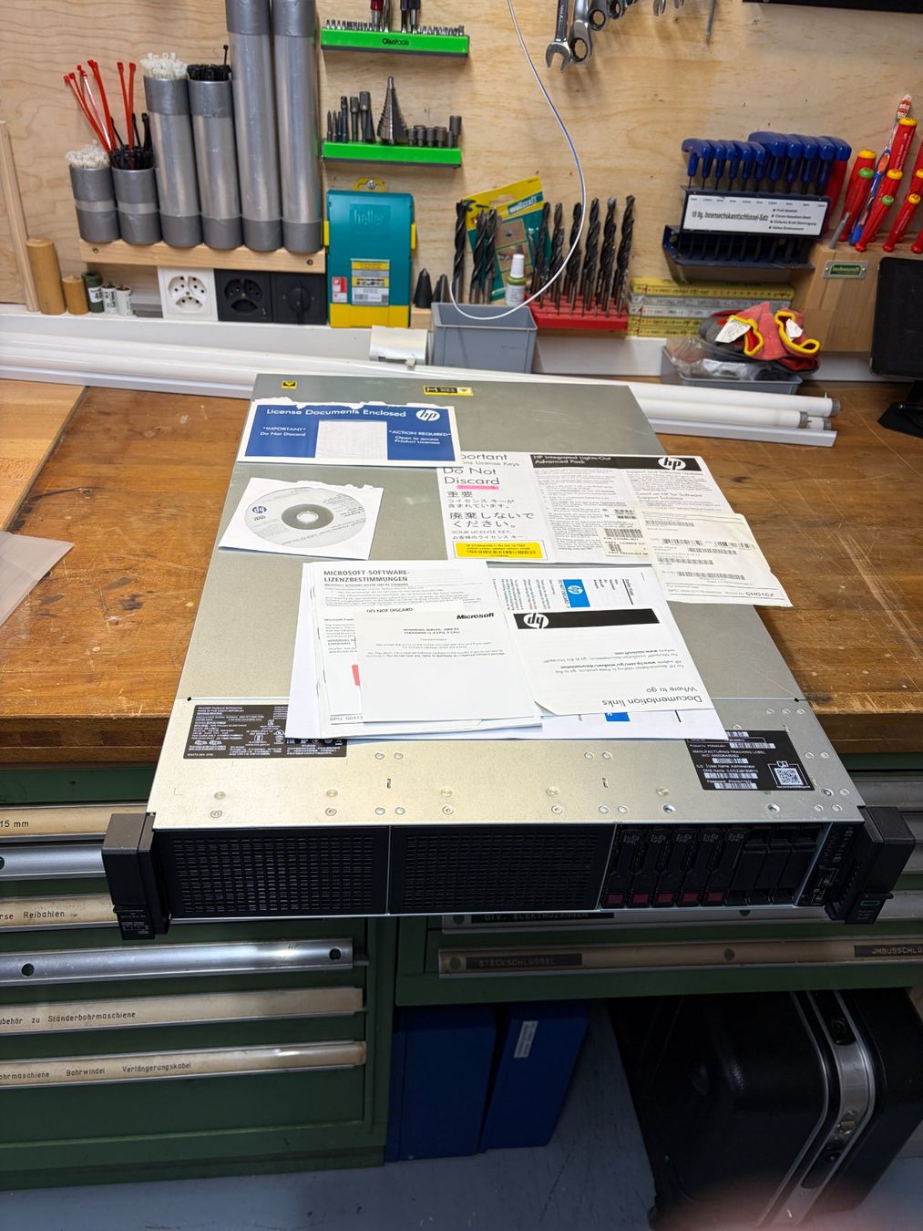 Hewlett Packard Serveurs: HP ProLiant DL 380 G10 / Server – D'occasion à Rüttenen par Enboe