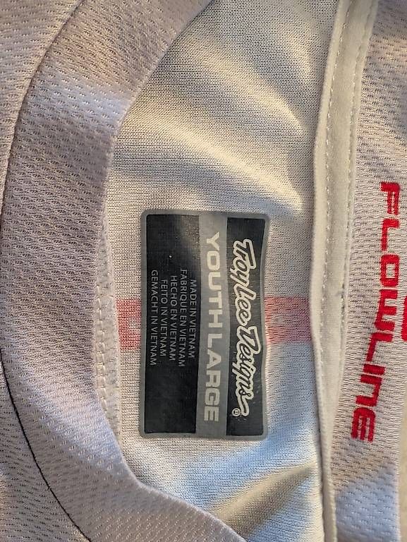 Hemden, T-Shirts & Polos: Cooles Bikeshirt, TroyLeeDesigns, youth large – Gebraucht aus Uster von bikesnow 2
