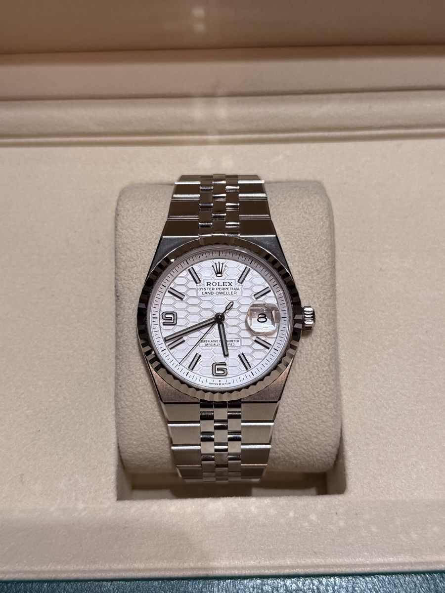 Rolex Uhren: Rolex Land-Dweller 36mm - 127234 – Neu (gemäss Beschreibung) aus Zürich von Watches-Co.