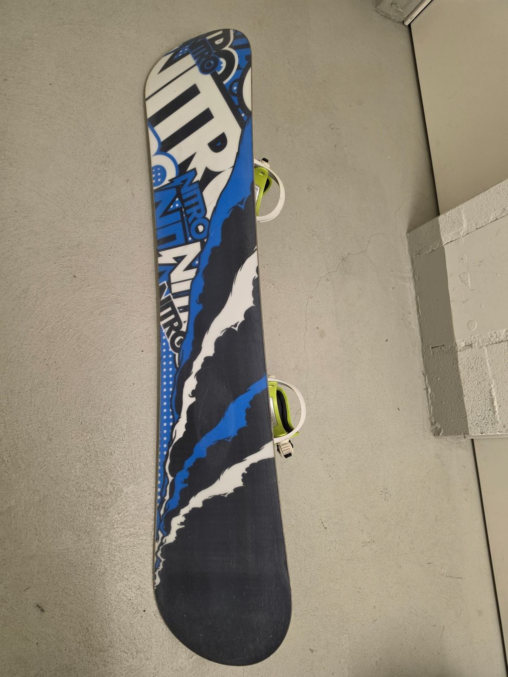Snowboard Nitro Boards: Nitro Ripper Snowboard 137 cm inkl. Raiden-Bindungen – Gebraucht aus Gossau SG von ada_v6j5 3