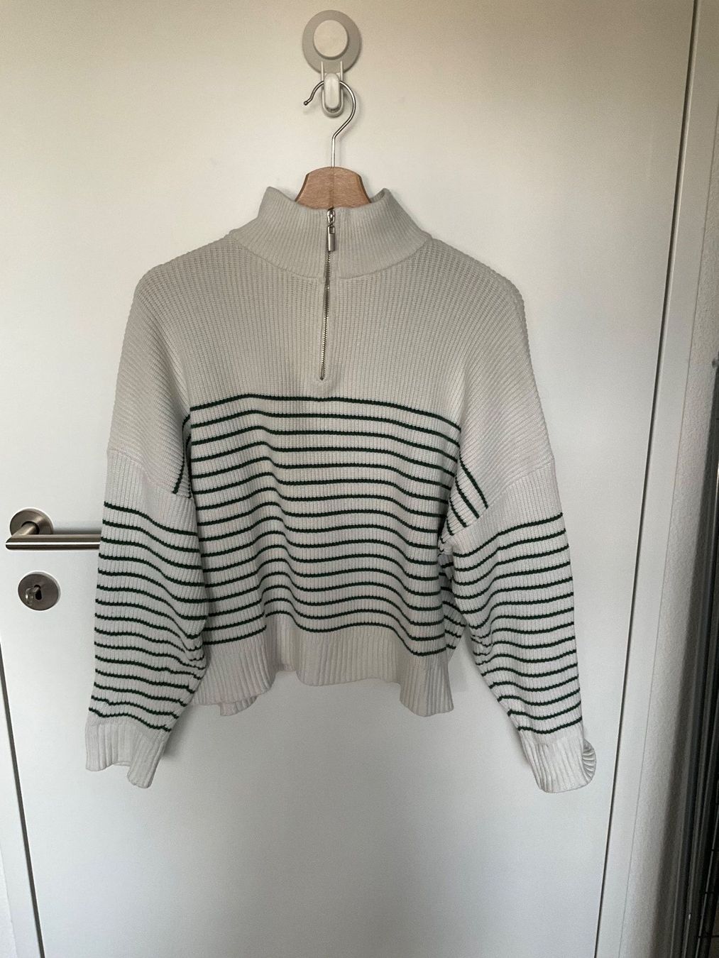 Mango Maglioni & Felpe: Pullover Mango – Usato da Wädenswil venduto da Vuki