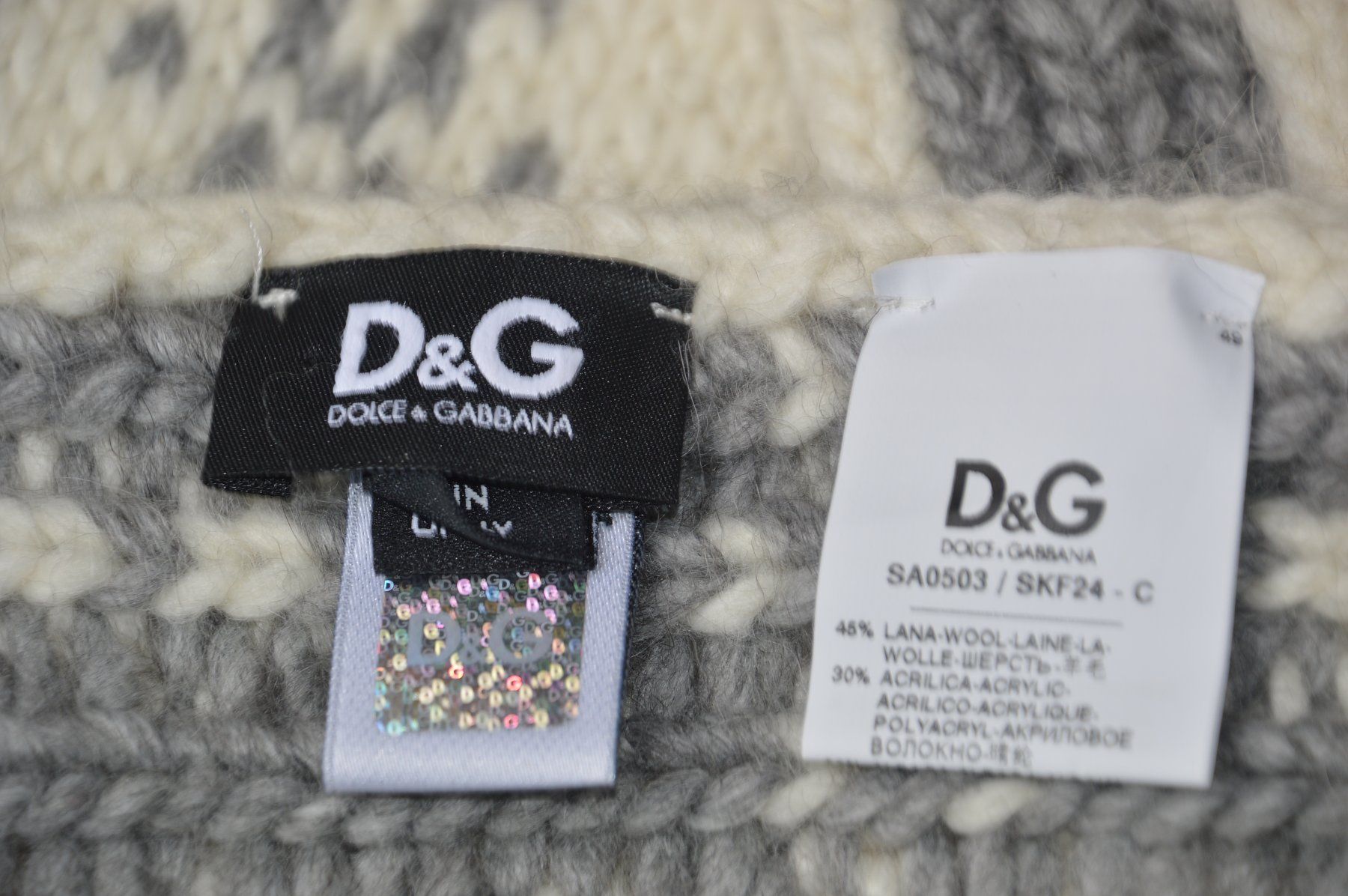Dolce & Gabbana Foulards, Tücher & Schals: Dolce & Gabbana Schal / écharpe 280 x 28 cm – Gebraucht aus Collonges von Auganien 3
