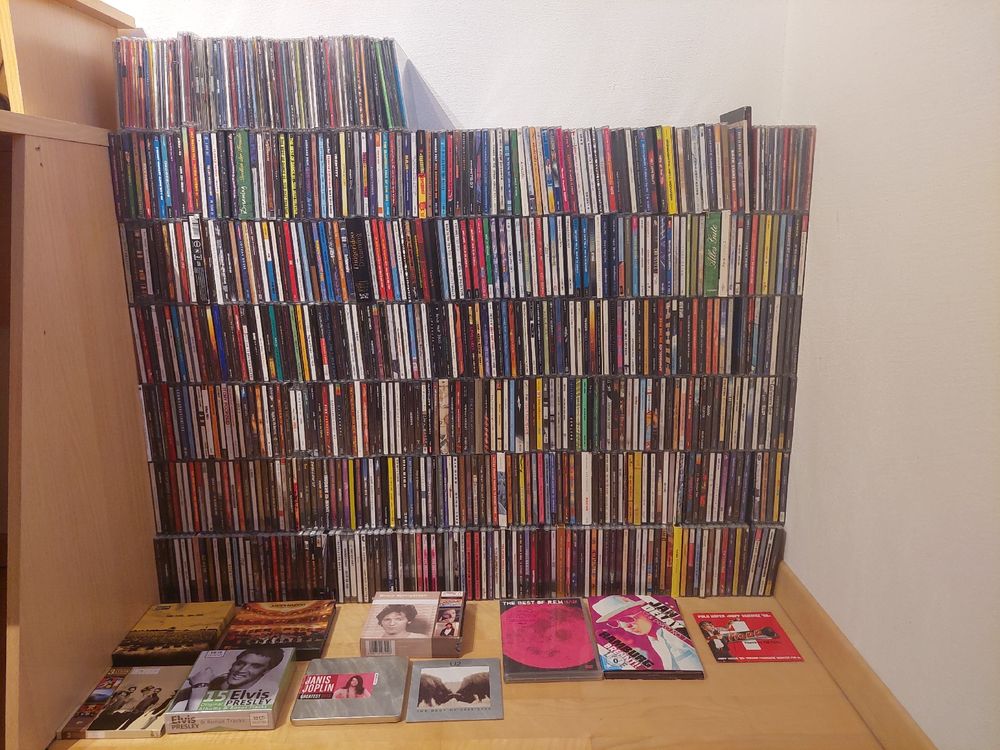 Pop/Rock CD Sammlung mit über 600 Cd's ab 1.- (Gebraucht) in Ried ...
