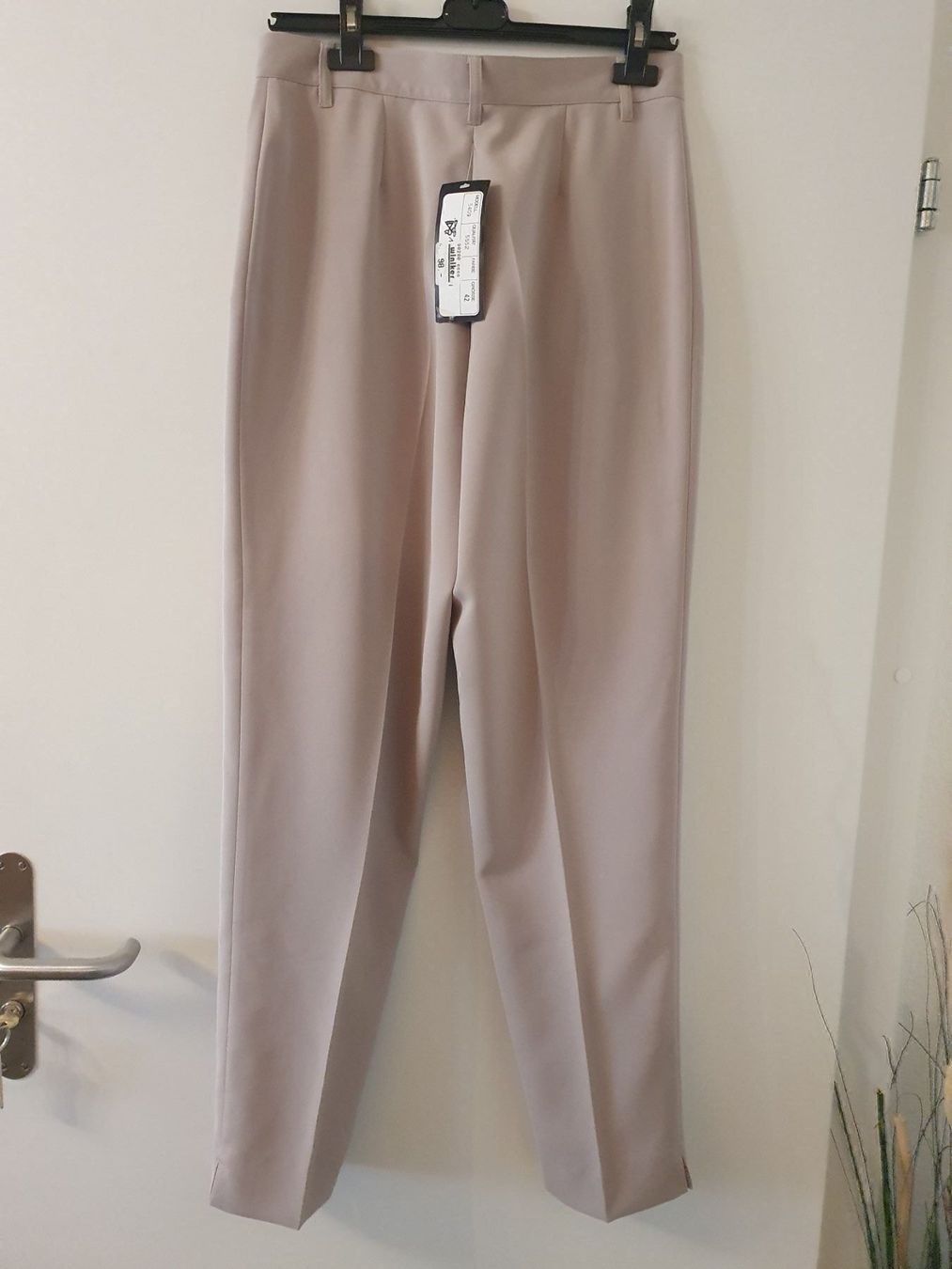 Pantaloni: Hose Gr. 42 neu – Usato da Thalwil venduto da Briscolina