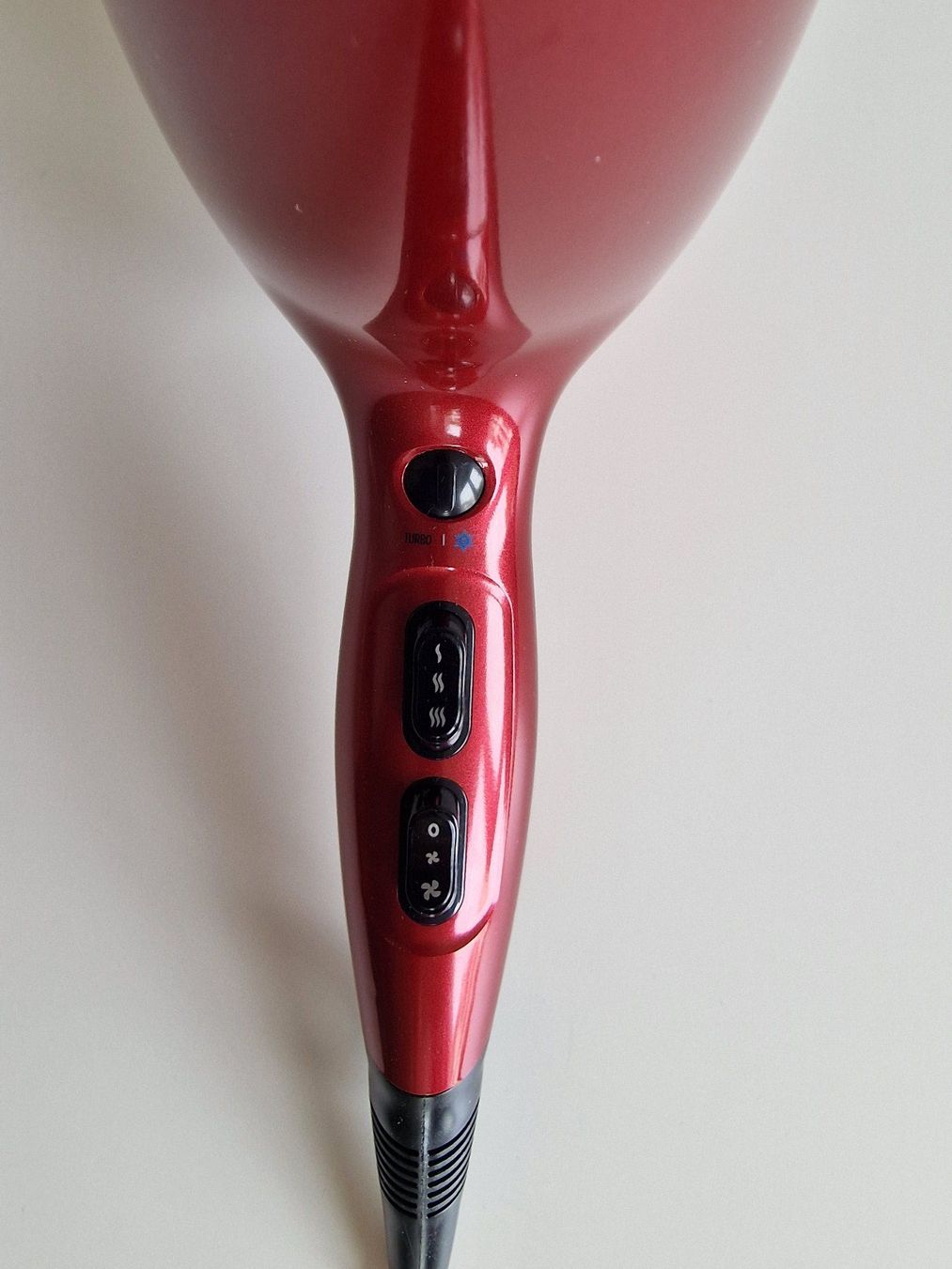 Remington Föhn: Remington AC9096 Silk Haartrockner mit Diffusor 2400W – Gebraucht aus Zürich von Sumsum80 1
