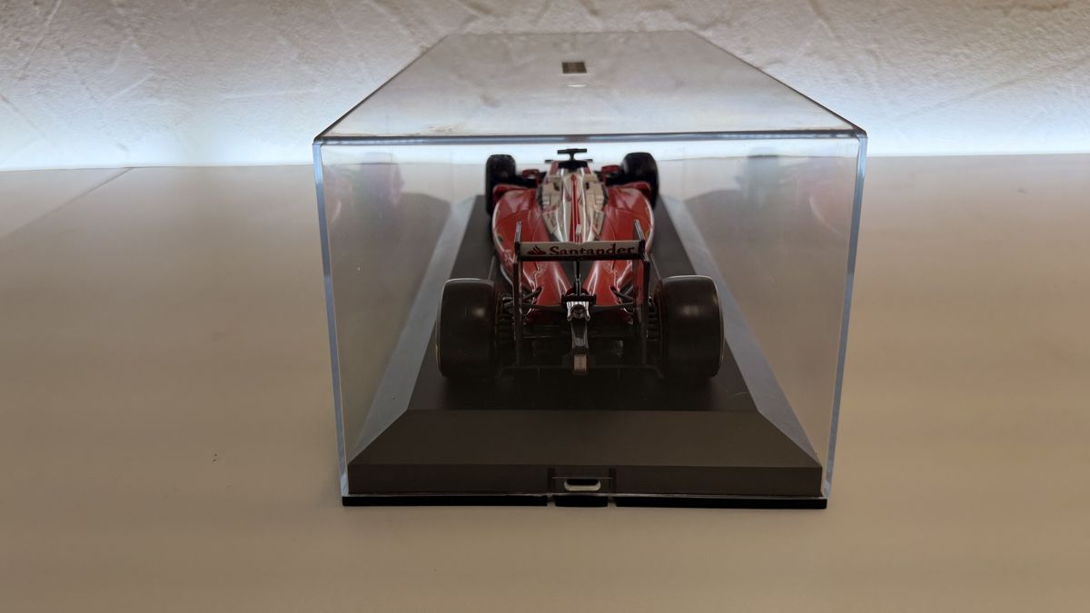Ferrari Modellautos: Ferrari Formel 1 Modell mit Displaybox  – Gebraucht aus Rotkreuz von perlengott 3