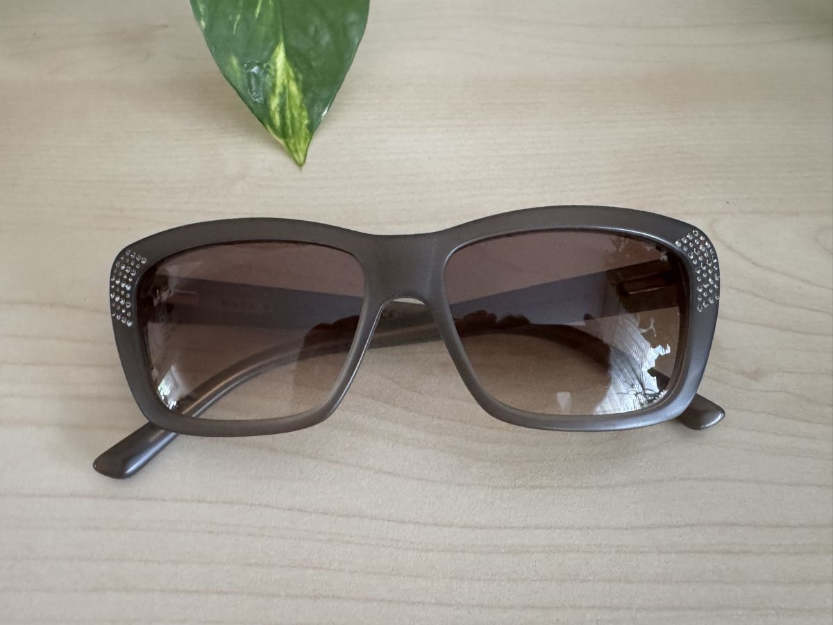 Marc Jacobs Occhiali & Lenti: Marc Jacobs Sunglasses-Blumarine Case – Usato da Fällanden venduto da emilyeheim
