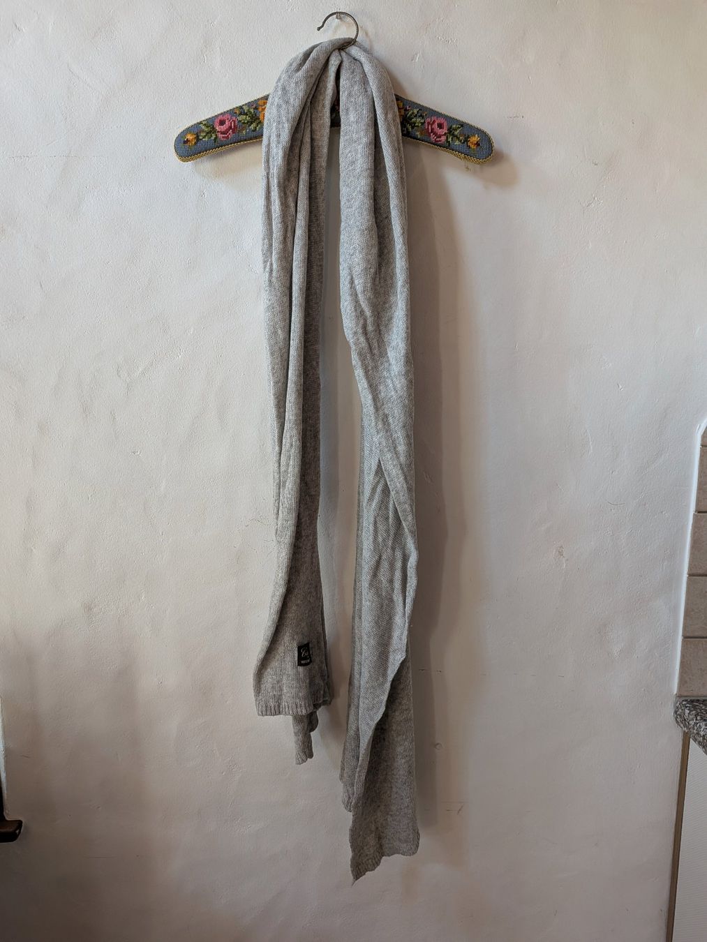 Foulards, Tücher & Schals: Grauer Kaschmirschal – Gebraucht aus Peccia von LillyMarie98