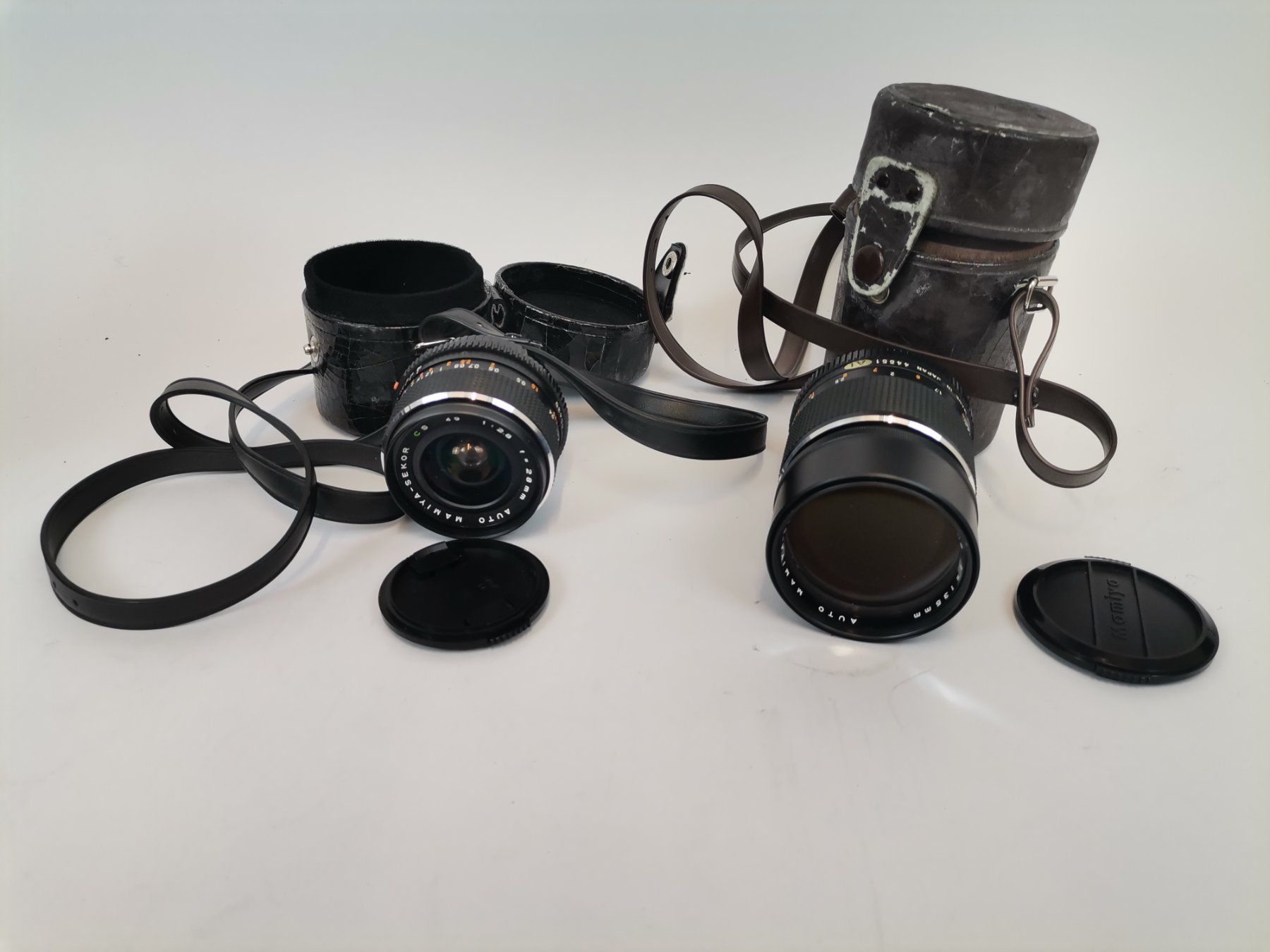 Mamiya Fotocamera: MAMIYA NC1000S und 3 Objektive mit Tasche – Usato da Schaffhausen venduto da Restwert_SH 1
