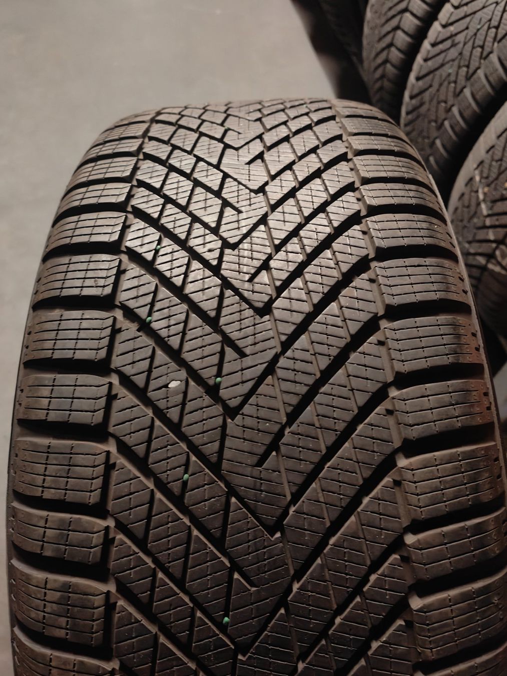 Audi Pneus & Roues: Audi Q8 Winterräder – D'occasion à Oberengstringen par Reifen-Lagerverkauf 6