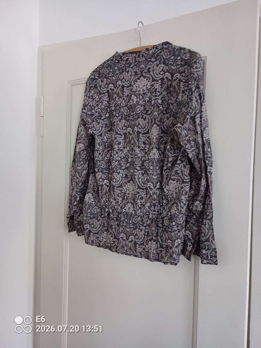 Alba Moda Blusen: Langarmbluse mit Blumenmuster – Gebraucht aus Zürich von Mitzi6 2