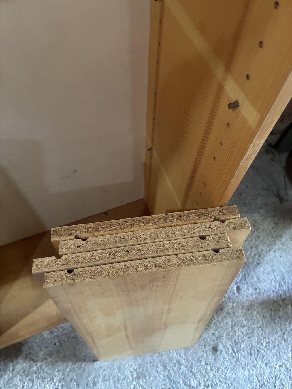 Scaffali: Regal Holz braun 5 Bretter variabel einsetzbar – Usato da Oberkulm venduto da Weberlisa 1