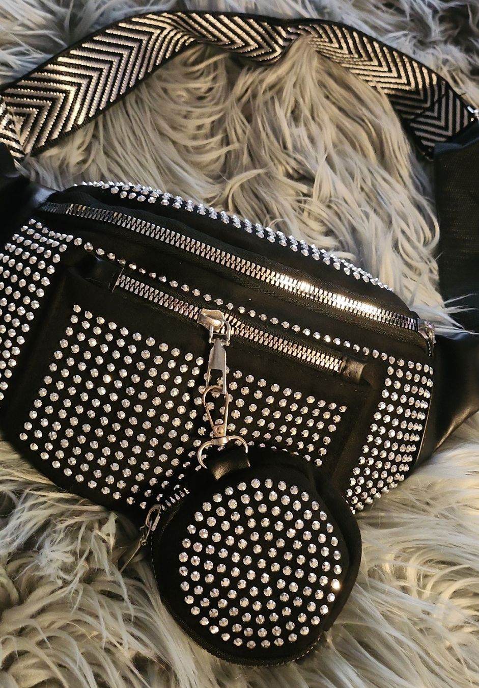 Leki Borse da donna: Schwarze Bauchtasche mit Strasssteinen NEU! – Nuovo e nell'imballaggio originale da Kreuzlingen venduto da Kissriri 1