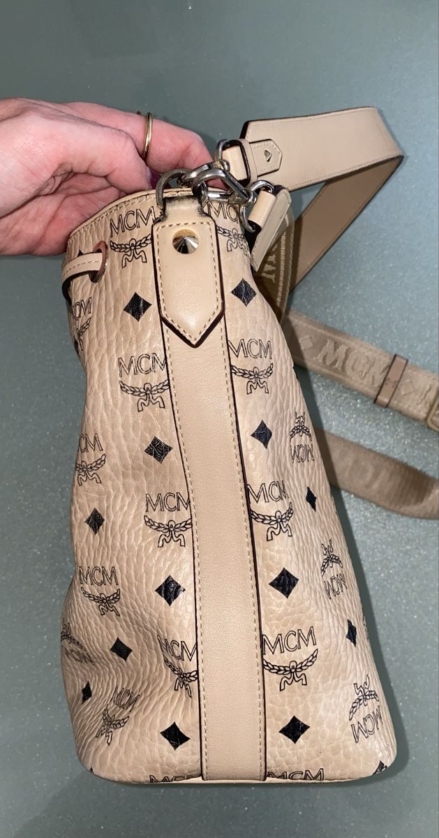 Mcm Taschen für Damen: Original MCM Beuteltasche – Gebraucht aus Affoltern am Albis von Ela_Kes 3