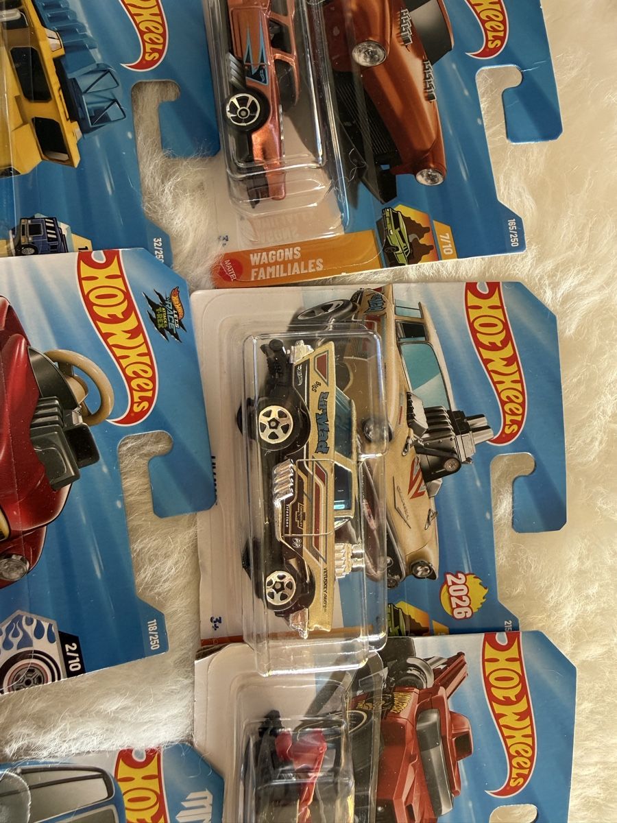 Hot Wheels Giocattoli: 13 Hot Wheels / neu  – Nuovo (secondo la descrizione) da Olten venduto da ale_nb2x 6