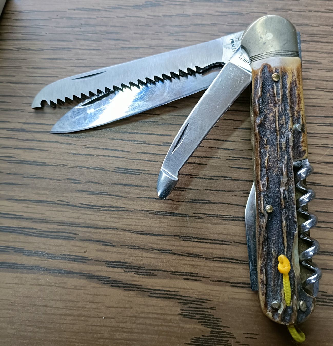 Accessori: Jagdmesser mit Hirschhorn Griff. – Usato da Romanshorn venduto da Flohmarkt_Romanshorn 1