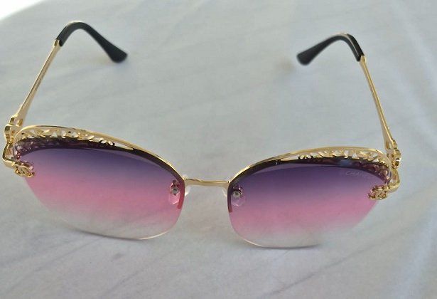 Occhiali & Lenti: Sehr schöne  Dammen Sonnenbrille – Nuovo e nell'imballaggio originale da Kehrsatz venduto da lar_fsw9 3