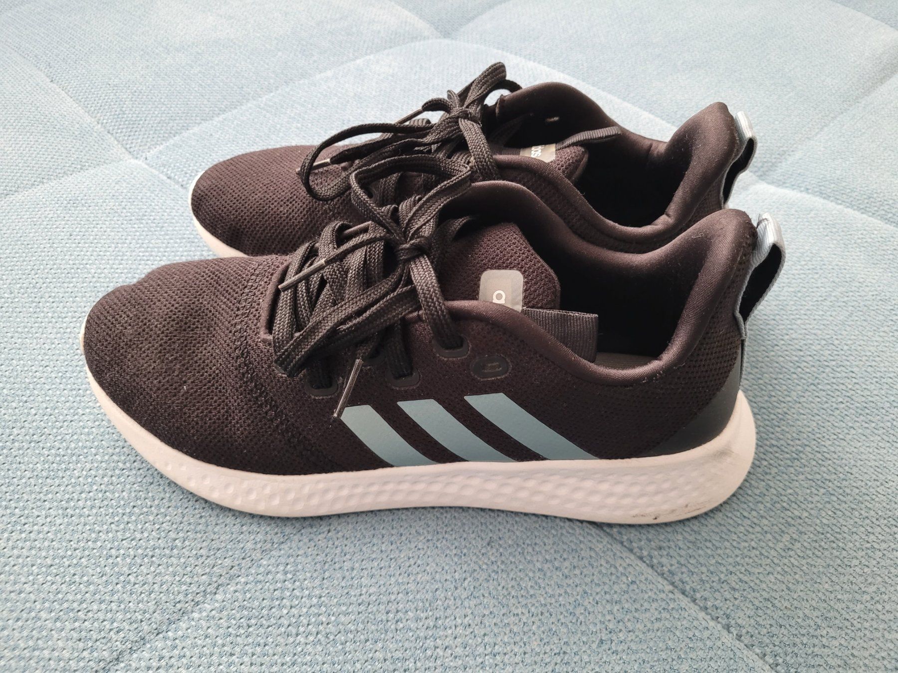 Adidas Herrenschuhe: Sportschuh Adidas – Gebraucht aus Sevelen von Motchi 1